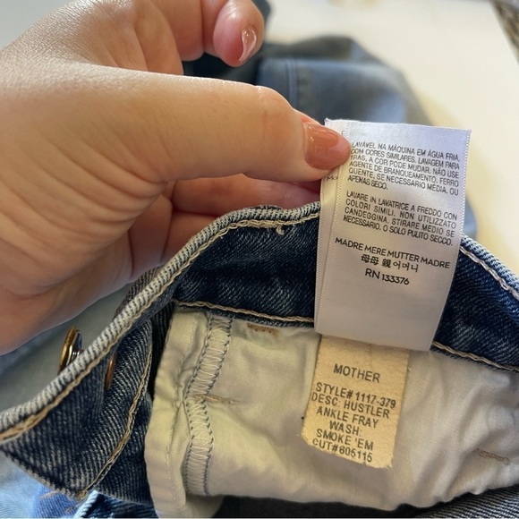 Mother Denim Hustler Ankle Fray in Smoke’ Em - Picture 12 of 13